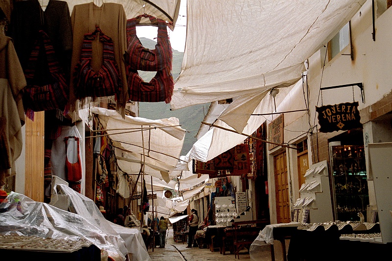 Bartek_super-25.jpg - Na targu w Pisac. (Zdjęcie: Bartek)