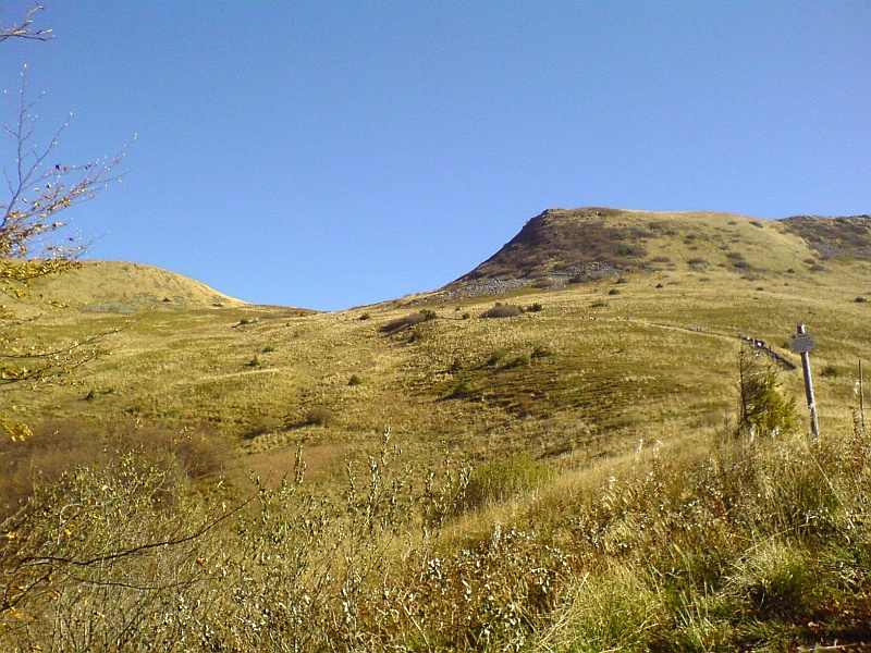 DSC00145.JPG - Przełęcz pod Tarnicą już tuż-tuż.