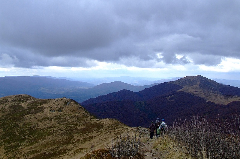 DSCF1407.JPG - Chmury wiszą nisko na niebie.