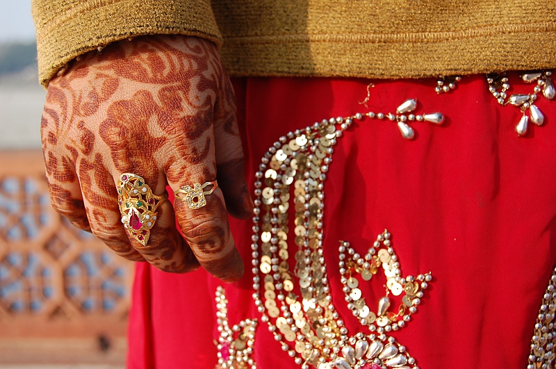 07_22.JPG - Zdobienie rąk henną jest całkiem popularne. (Zdjęcie: Ania)