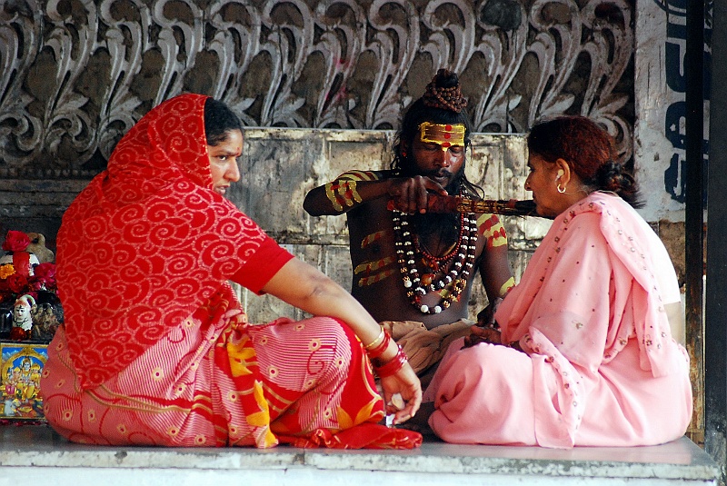 Indie0601.JPG - Puszkar jest jednym z tych miejsc, w których istnieje duży popyt na udługi z zakresu duchowości. (Zdjęcie: Laura i Astronom)