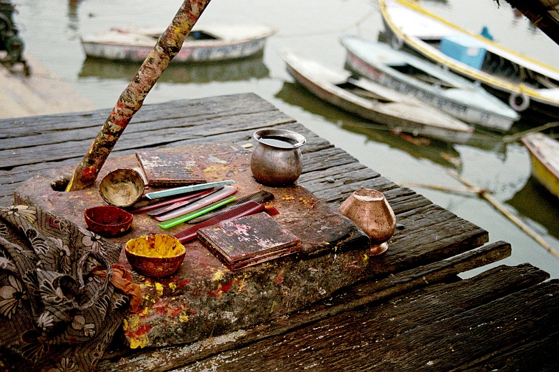 03_19.JPG - Akcesoria świętego męża. (Zdjęcie: Ania)