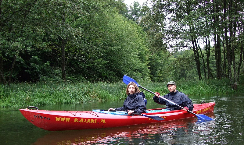 DSCF2230.JPG - Monika z Sokołem. Pełni nadziei na całkowity brak opadów. Płonnych... :)