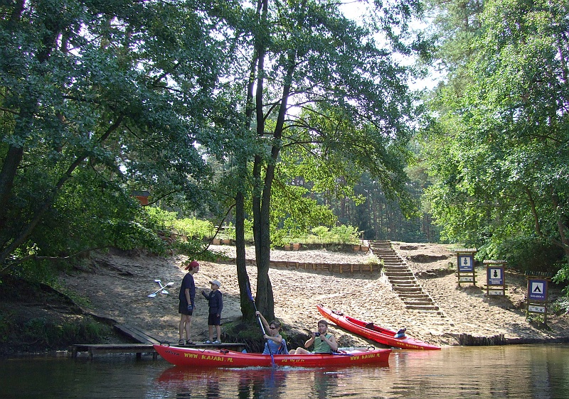 DSCF2235.JPG - Niestety końcowy przystanek, zaraz zdajemy kajaki.