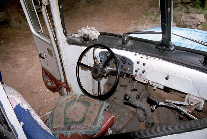 Image0289.jpg - Umówiliśmy sie na wyjazd w góry autem terenowym. Auto terenowe wyglądało właśnie tak. :) (Zdjęcie: Bartek)