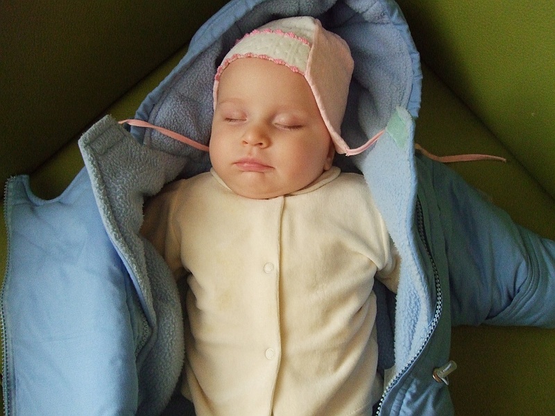 11-DSCF6853.JPG - Drzemka po zimowym spacerku.