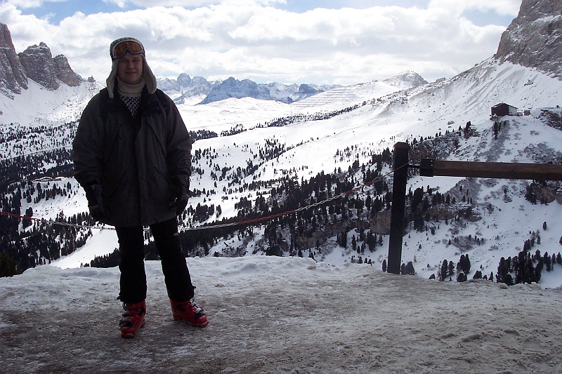 100_5358.JPG - A tak wygląda fanatyk w stroju organizacyjnym. :) Niestety strój ten uległ już mocnemu zdekompletowaniu.