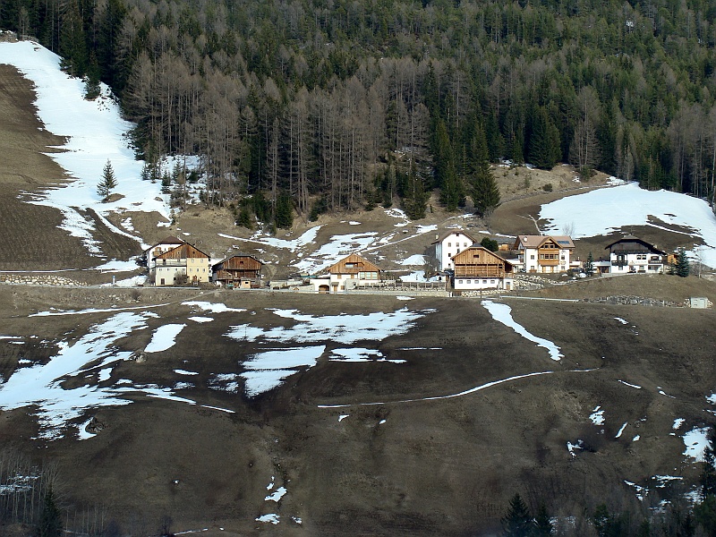 DSC01700.JPG - Ostatnie dni. Góry spływają. W tym roku wyjątkowo wcześnie.