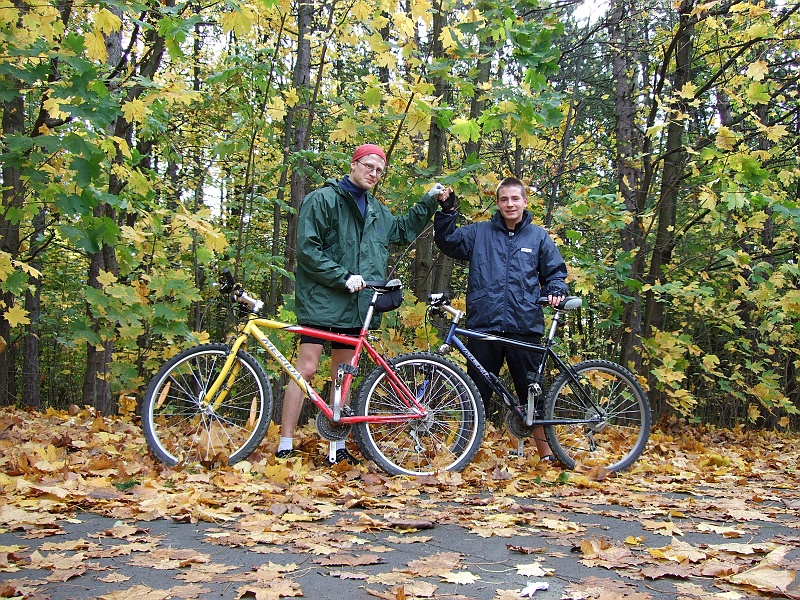 DSCF2435.JPG - Jeszcze fota na koniec z pieczołowicie ustawianego samowyzwalacza i do domu na herbatkę.