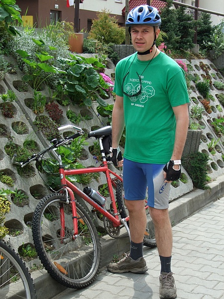 DSCF1582.JPG - Marek przygląda się niepewnie jej poczynaniom