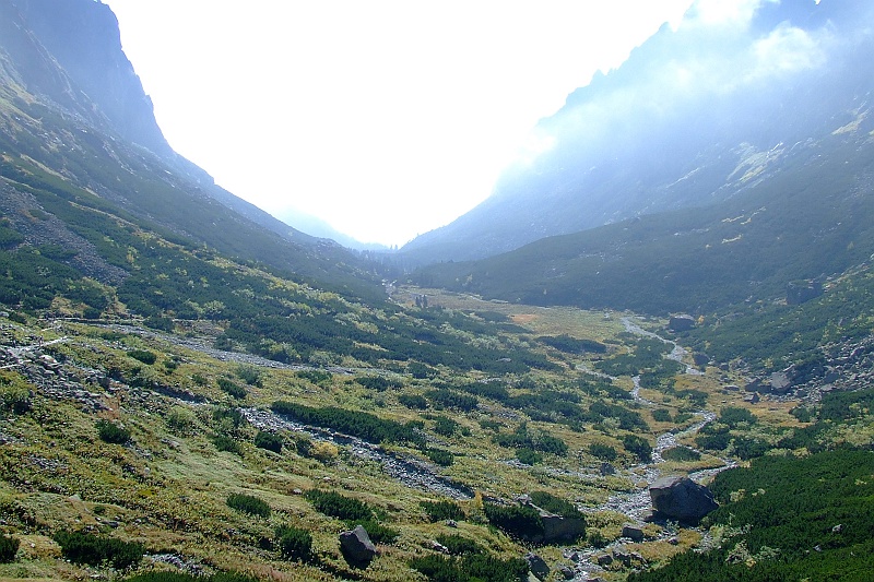 DSCF9131.JPG - Dolinka jest bardzo obszerna.